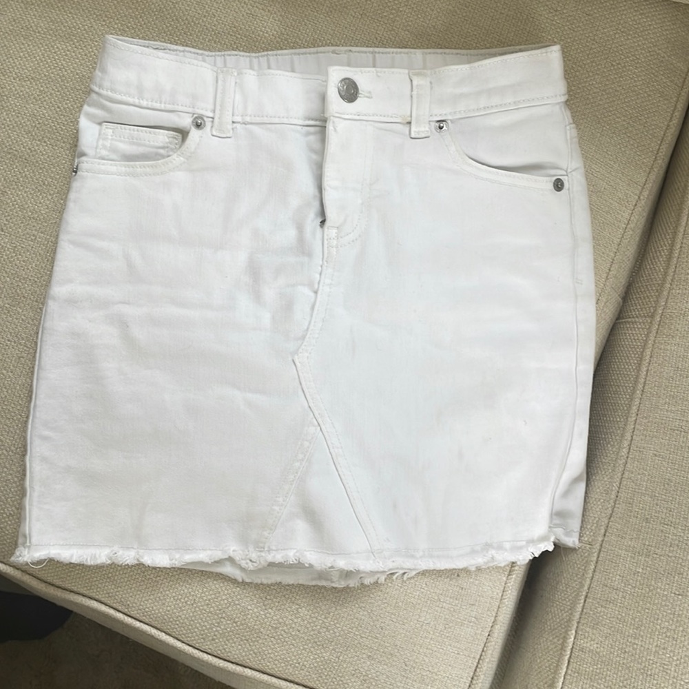 Cat and Jack white jean skirt
